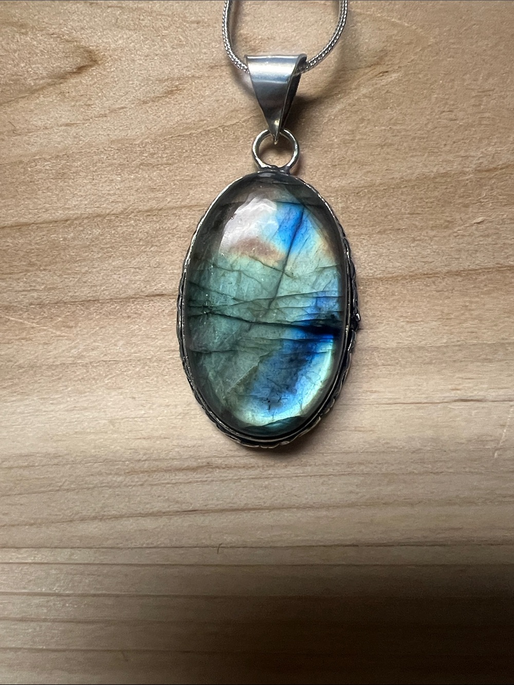 Labradorite Oval Pendant Necklace - Iridescent Blue-Green Stone